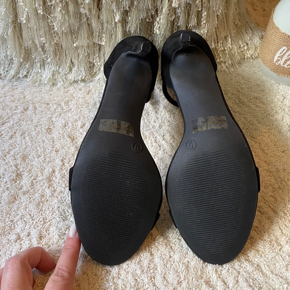Heels - Picture 5 of 5